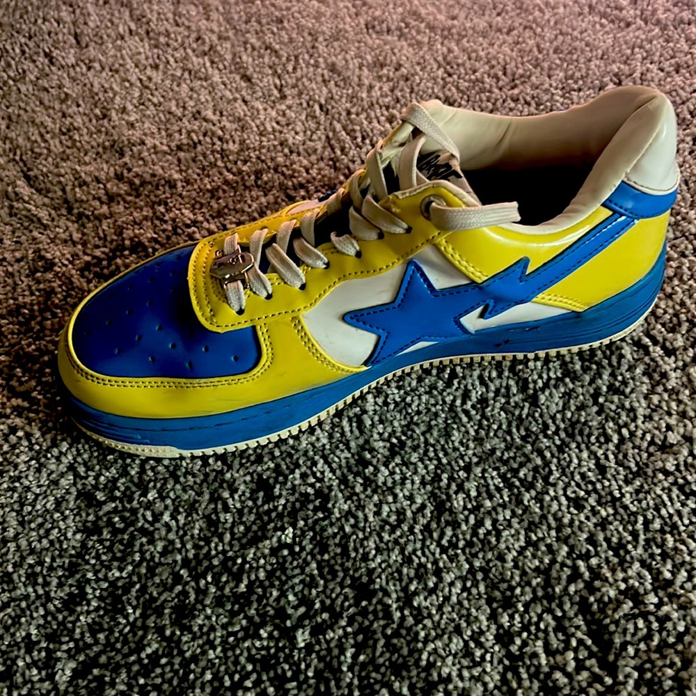 I am selling bape ape shoes the color is blue white and banana yellow for 150$